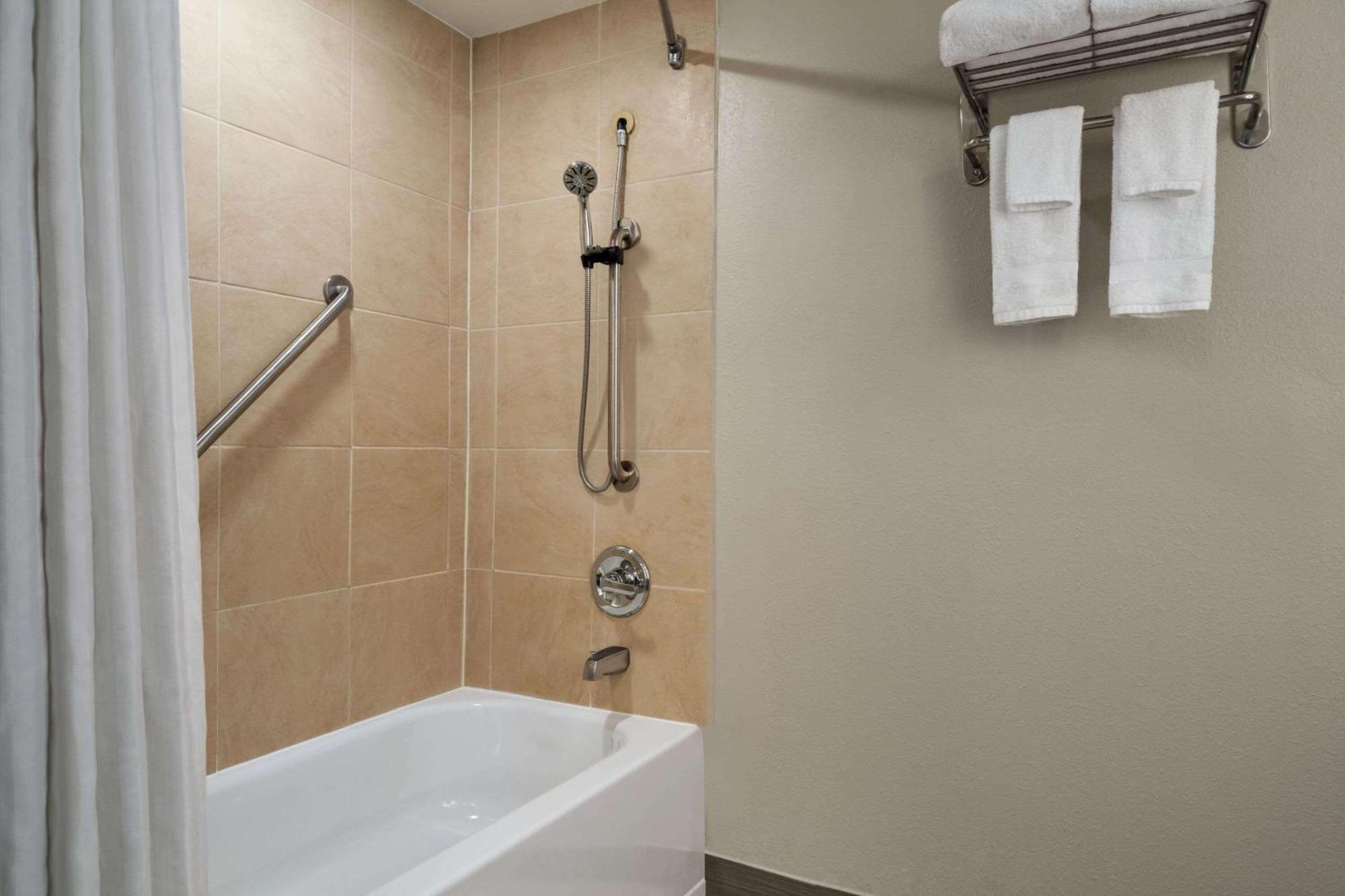 Wyndham Garden Inn Pittsburgh Airport Robinson Township Zewnętrze zdjęcie